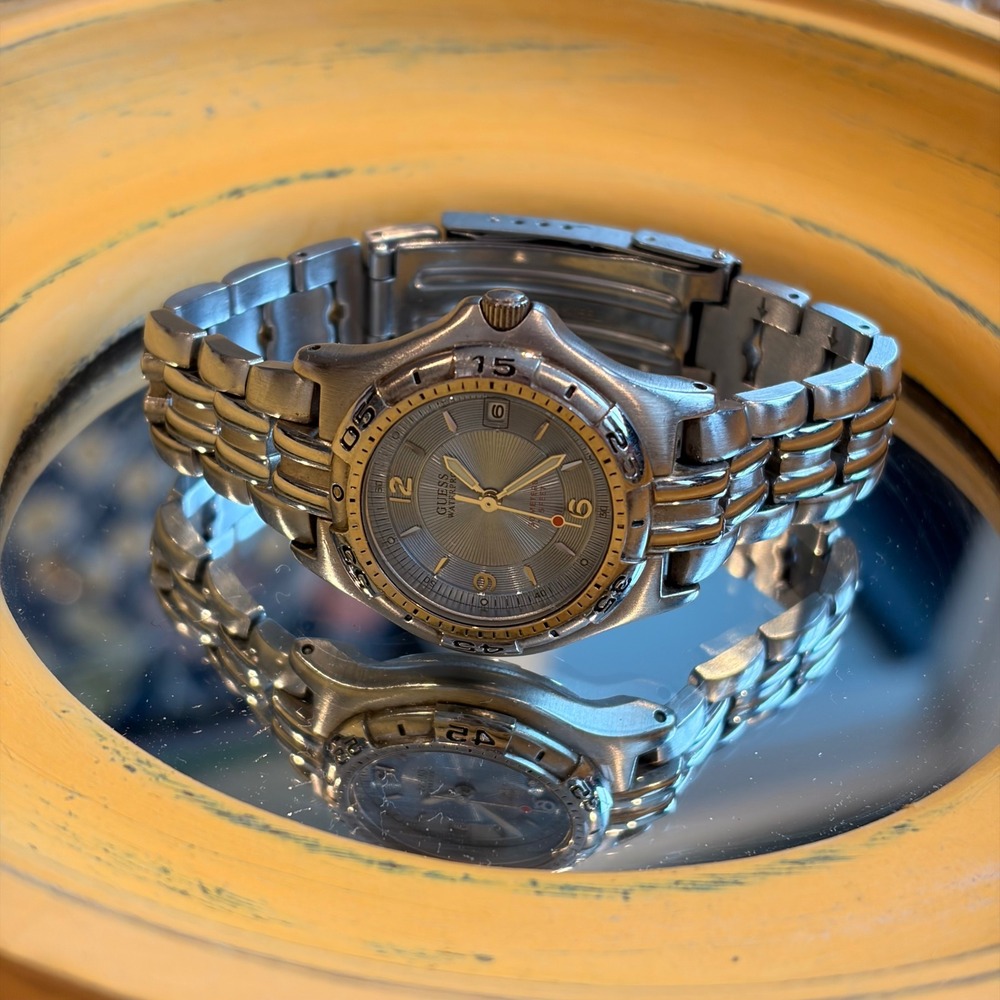 Guess Vintage Waterpro Stainless Steel Quartz Diver-Style Wristwatch Blue Y2K